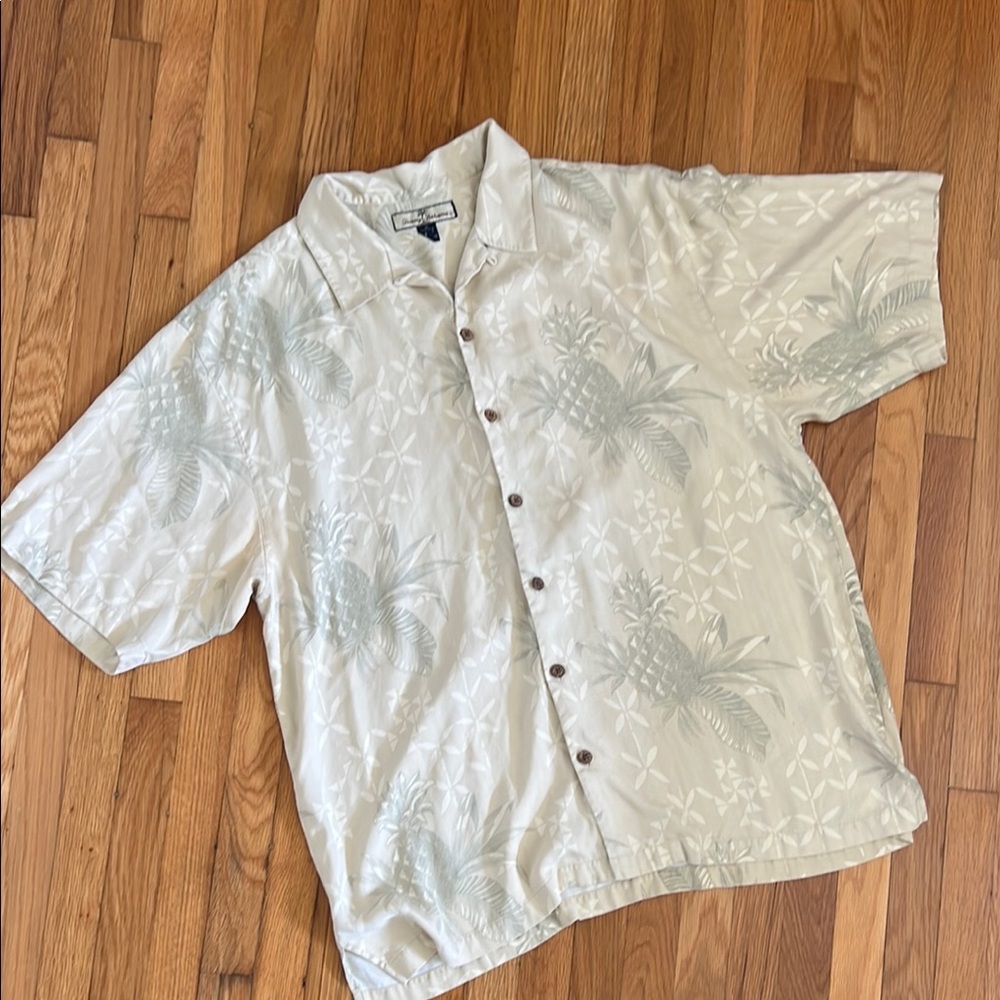 Tommy Bahama Shirt Mens XL Blue Floral Silk Button Up Camp Short Sleeve Vacation